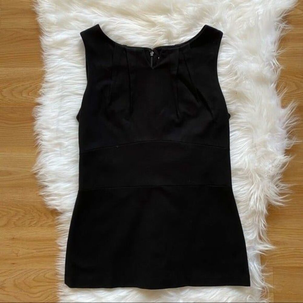 Cabi Top Black Sleeveless V Neck Pleated Size 2